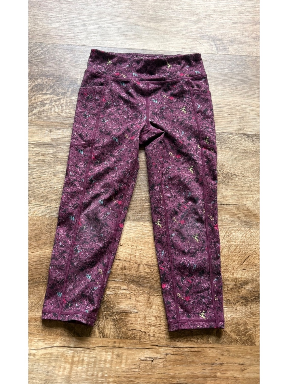 Reebok Girls' Purple Patterned Leggings Size 6 Small